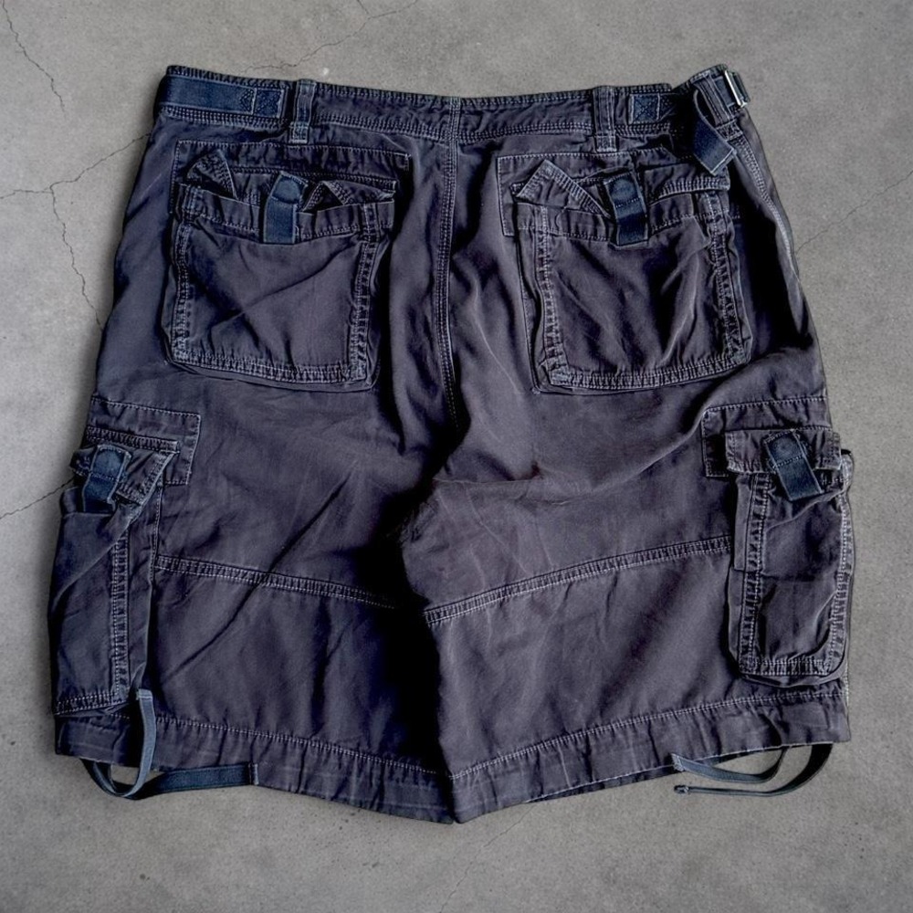 Tommy Bahama Mens Cargo Shorts 38 Faded Black Cotton Multi Pocket Adjustable Y2K - Picture 2 of 8
